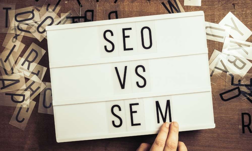 Perbedaan SEO dan SEM : Mana yang Terbaik untuk Bisnis Anda?